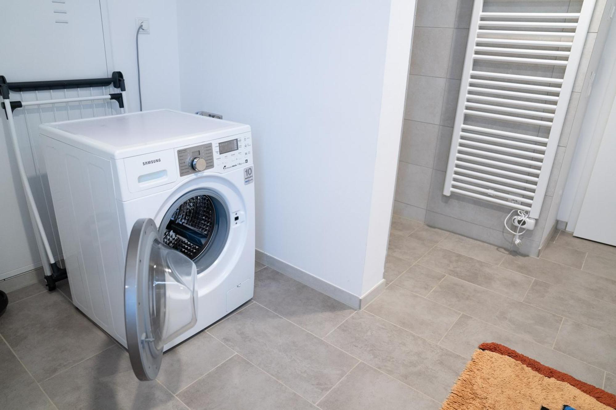 Gaestewohnung In Massivholzhaus Günzburg Exteriör bild